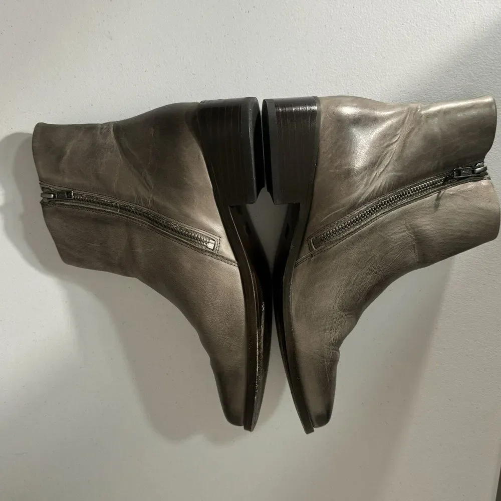 Frye River Inside Zip Bootie Women’s‎ 9.5 M Gray Leather Ankle Boots